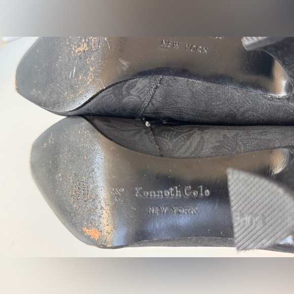 Vintage 90s Kenneth Cole black damask pompadour brocade jacquard lace up bootie - Picture 9 of 11